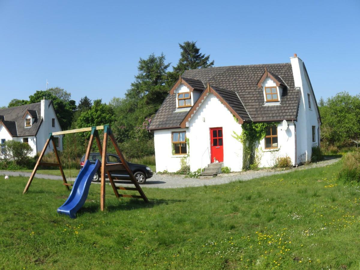 Heatherhill Farm Cottage In Letterfrack Beside Connemara National Park Zewnętrze zdjęcie